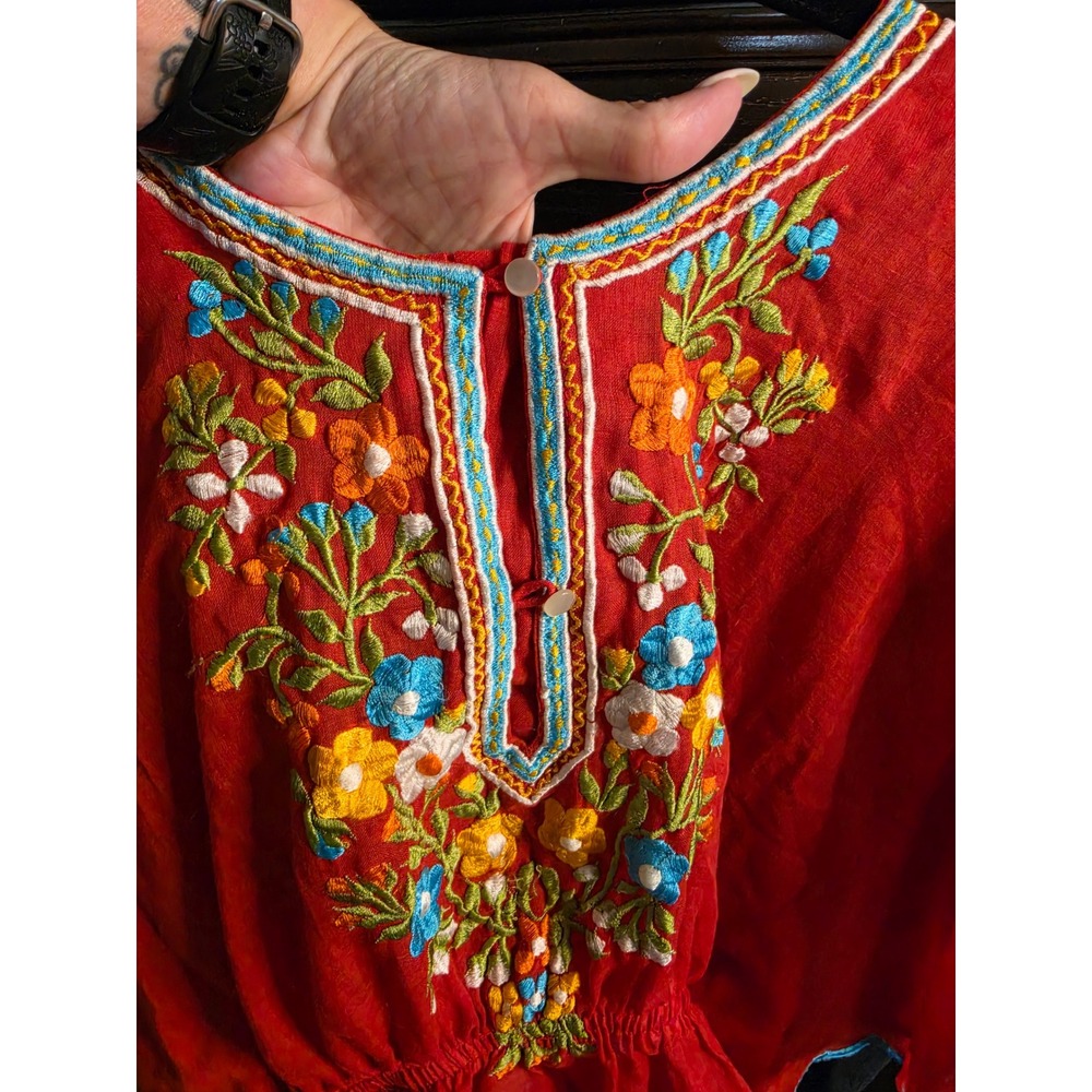 Vintage Red Floral Embroidered Peasant Blouse Boho Scalloped Butterfly Sleeve - Picture 2 of 6